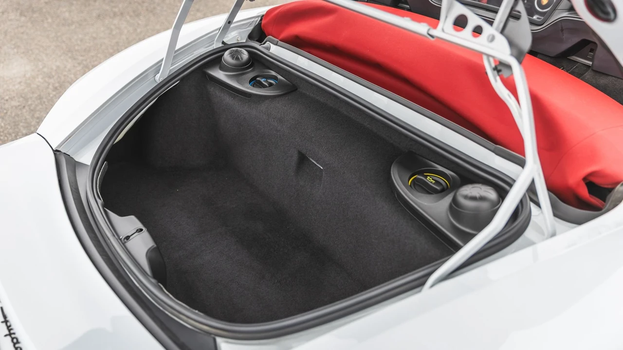 2021 Porsche 718 Boxster Spyder - Image 5 of 31