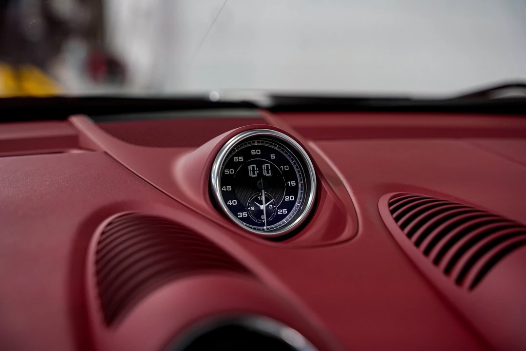 2021 Porsche 718 Boxster Spyder - Image 14 of 21