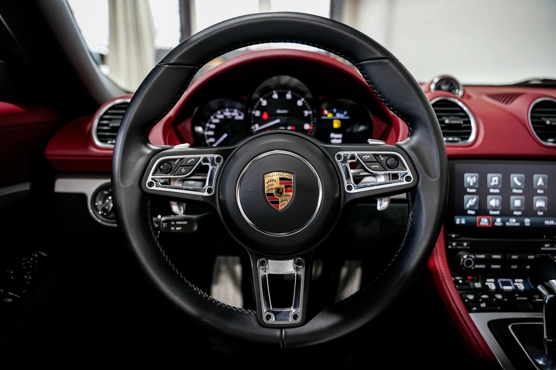 2021 Porsche 718 Boxster Spyder - Image 11 of 12