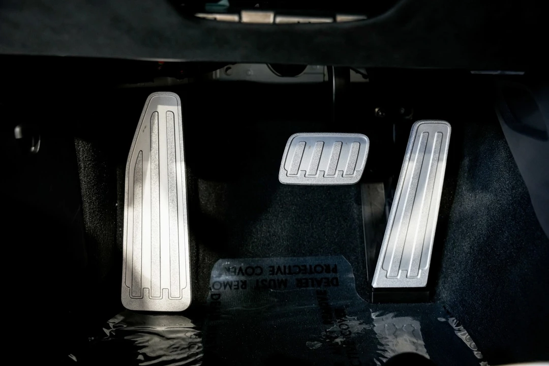 2021 Porsche 718 Boxster Spyder - Image 13 of 21
