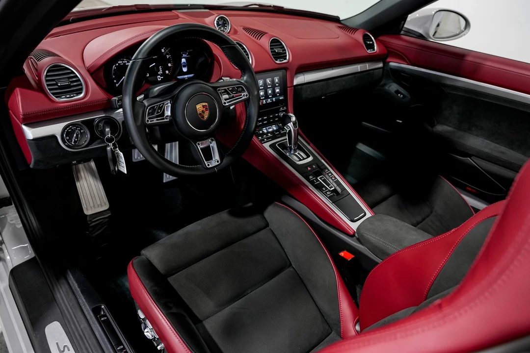 2021 Porsche 718 Boxster Spyder - Image 10 of 12