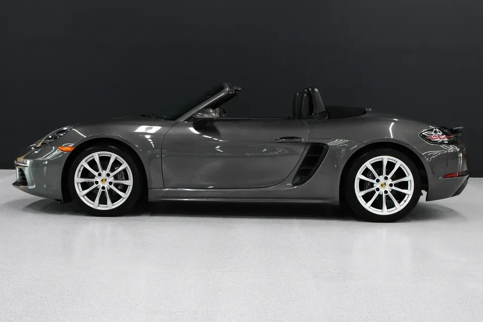 2021 Porsche 718 Boxster - Image 16 of 20