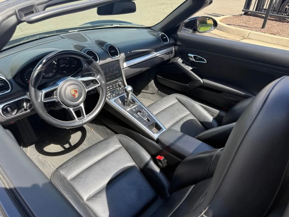 2021 Porsche 718 Boxster - Image 6 of 8