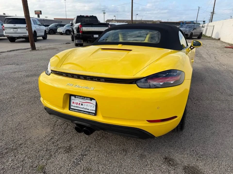 2021 Porsche 718 Boxster S - Image 5 of 19