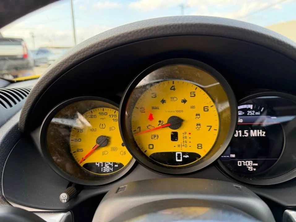 2021 Porsche 718 Boxster S - Image 12 of 19