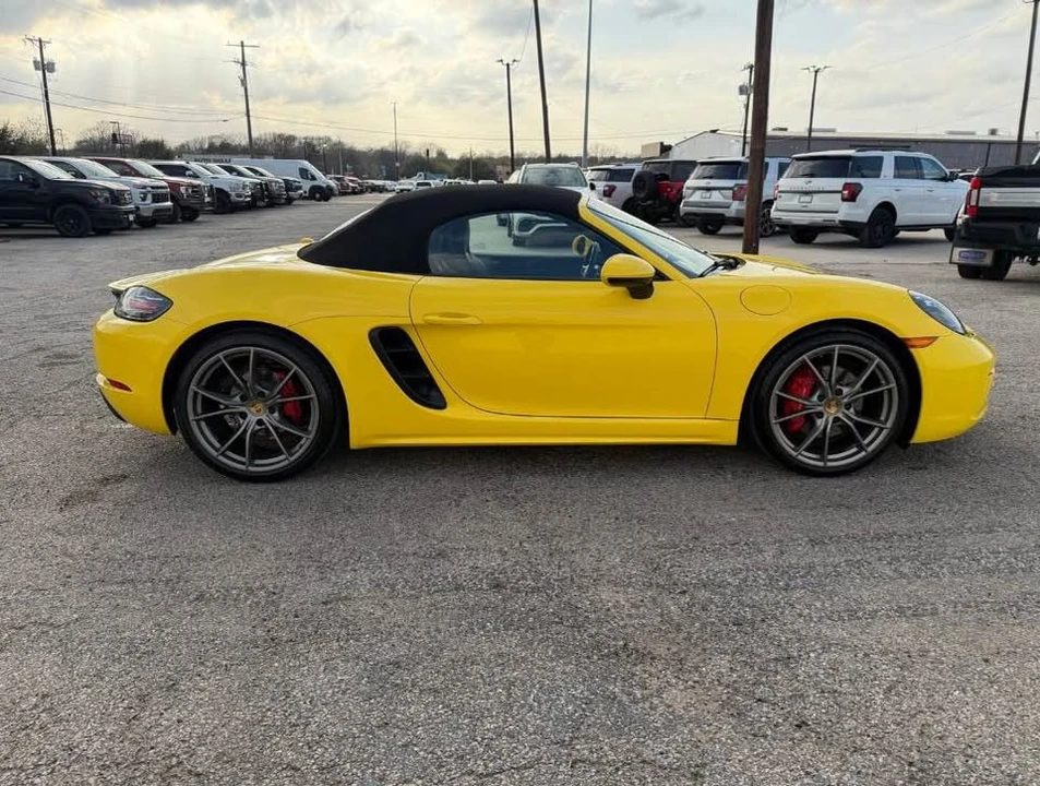 2021 Porsche 718 Boxster S - Image 7 of 19