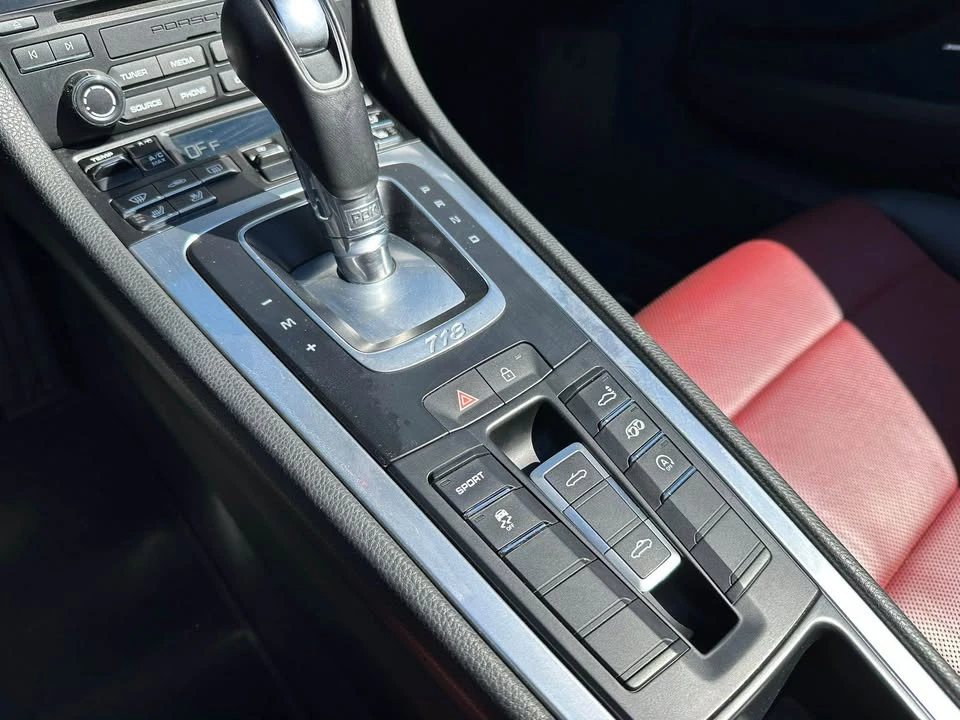 2021 Porsche 718 Boxster T - Image 10 of 19
