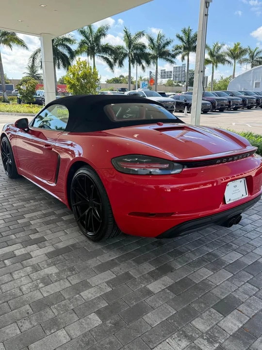 2021 Porsche 718 Boxster T - Image 9 of 12