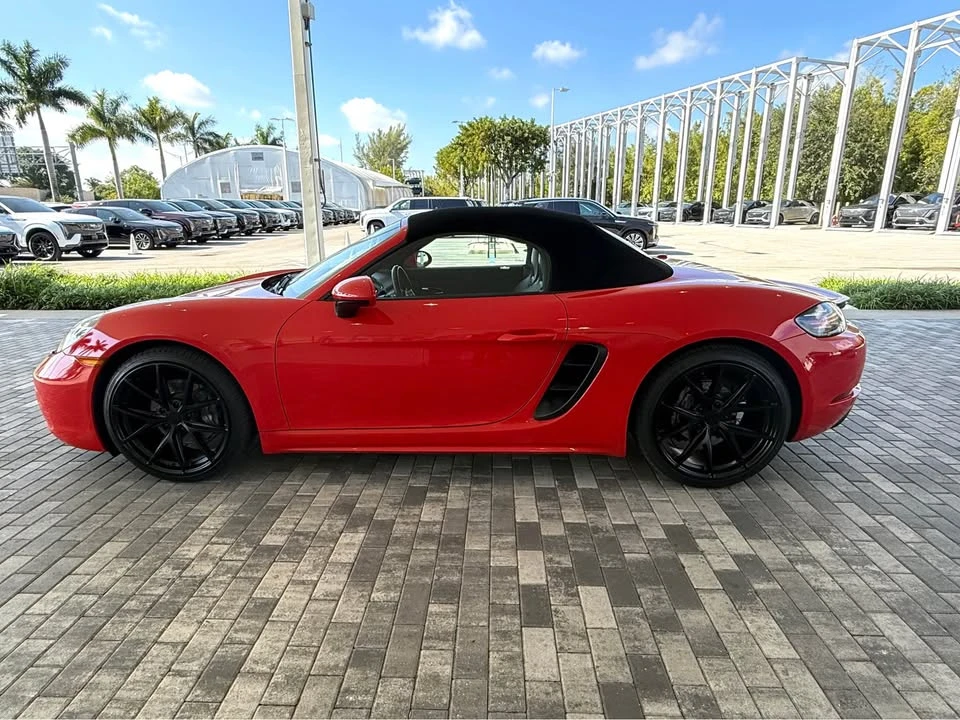 2021 Porsche 718 Boxster T - Image 11 of 12