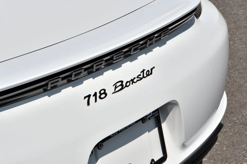 2021 Porsche 718 Boxster - Image 12 of 20
