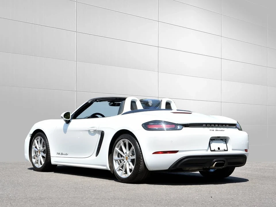 2021 Porsche 718 Boxster - Image 9 of 20