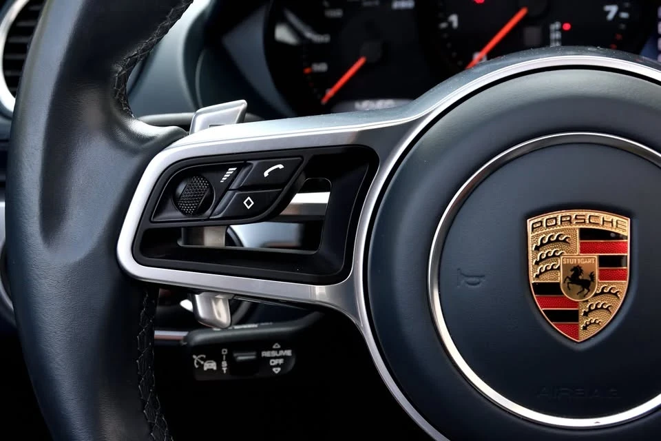 2021 Porsche 718 Boxster - Image 13 of 20