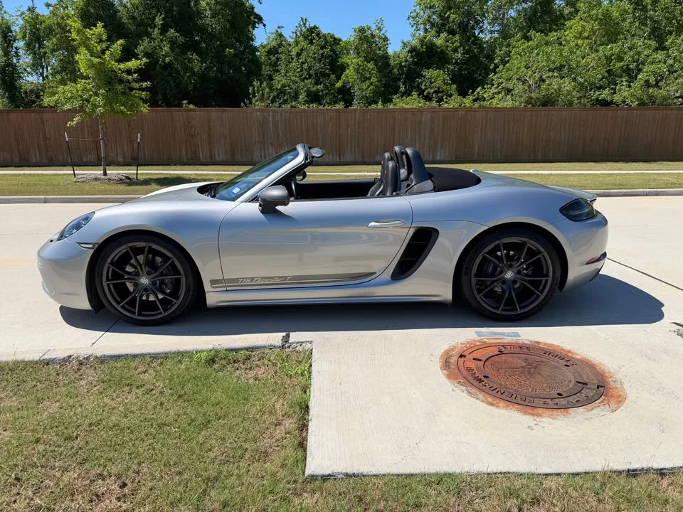 2021 Porsche 718 Boxster T - Image 2 of 17