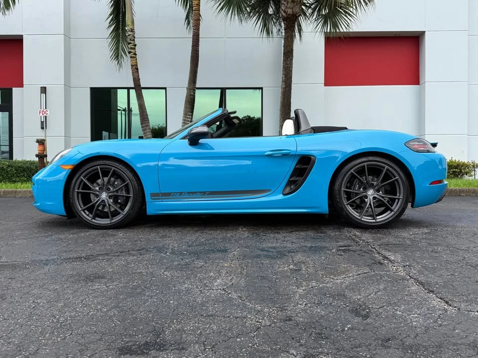 2021 Porsche 718 Boxster T - Image 10 of 17