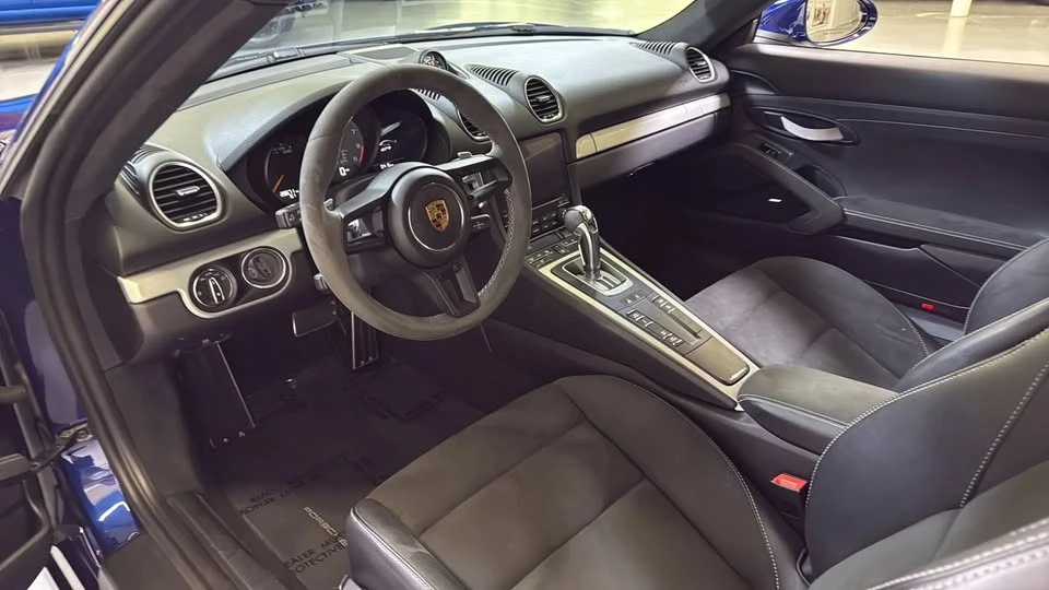 2021 Porsche 718 Cayman - Image 15 of 19