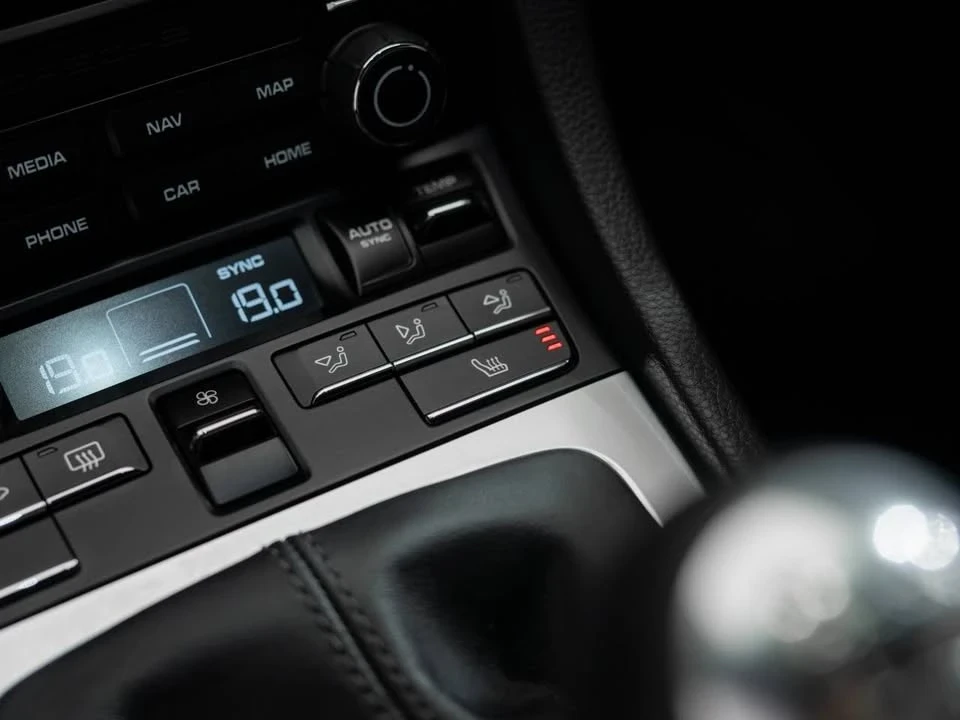 2021 Porsche 718 Cayman - Image 14 of 20