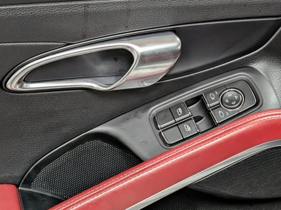 2021 Porsche 718 Cayman - Image 15 of 20
