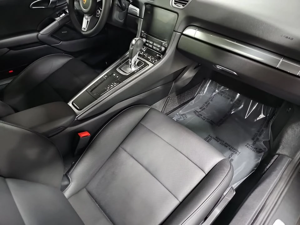 2021 Porsche 718 Cayman - Image 10 of 19