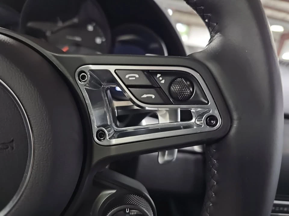 2021 Porsche 718 Cayman - Image 16 of 19
