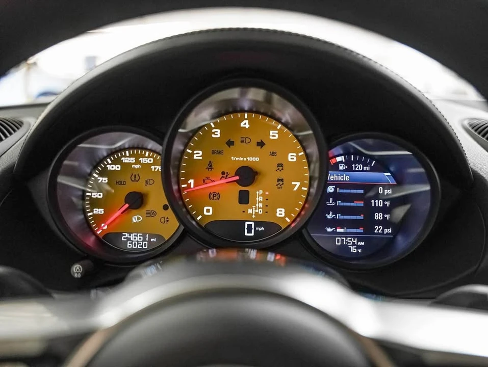 2021 Porsche 718 Cayman - Image 8 of 9
