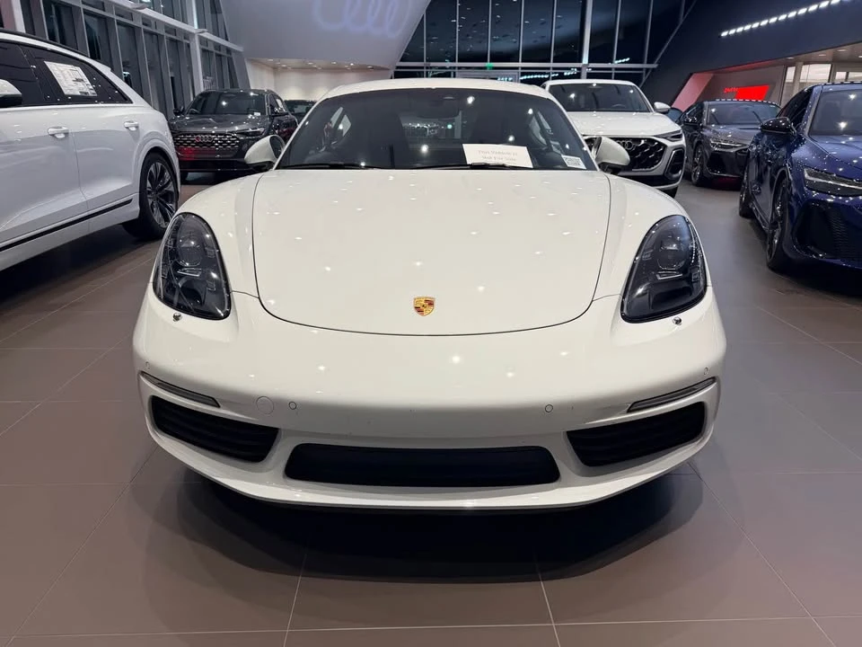2021 Porsche 718 Cayman - Image 2 of 8