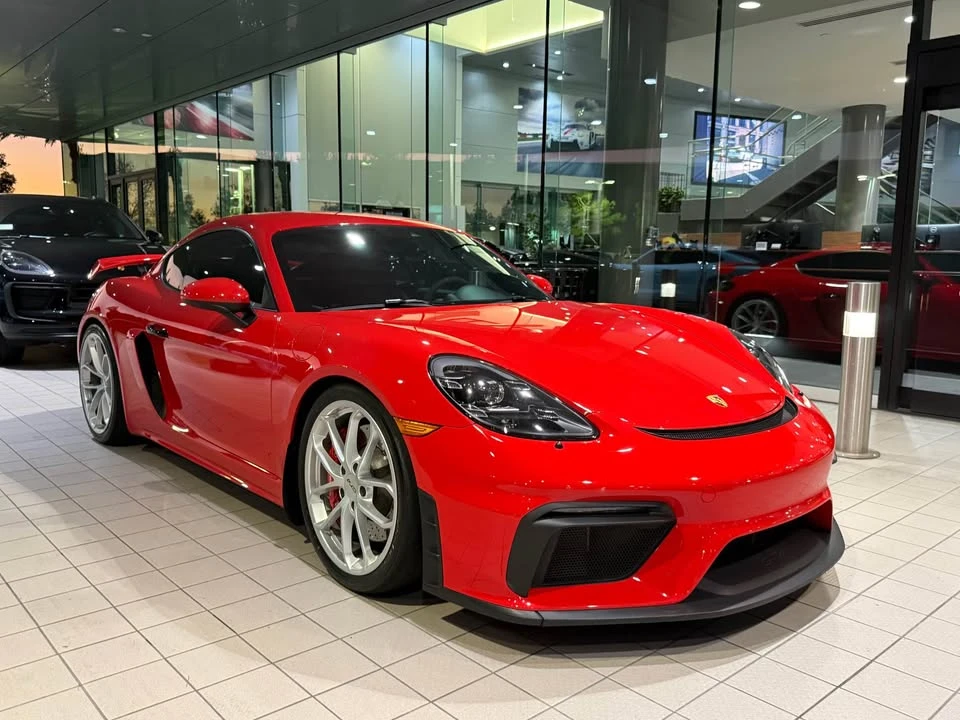 2021 Porsche 718 Cayman GT4 - Image 2 of 9