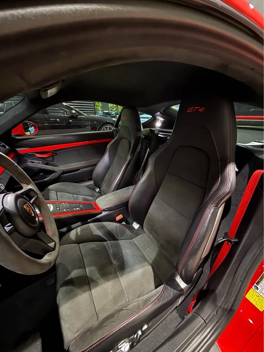 2021 Porsche 718 Cayman GT4 - Image 9 of 9