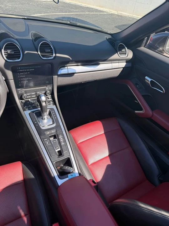 2021 Porsche 718 Cayman T - Image 15 of 19