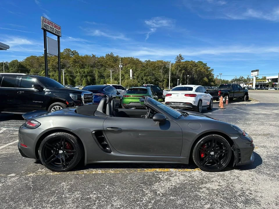 2021 Porsche 718 Cayman T - Image 9 of 19