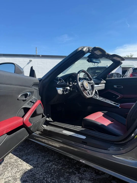 2021 Porsche 718 Cayman T - Image 16 of 19