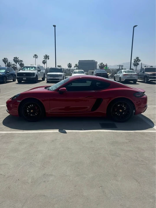 2021 Porsche 718 Cayman T - Image 4 of 9