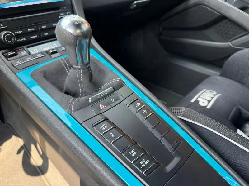 2021 Porsche 718 Cayman GT4 - Image 14 of 20