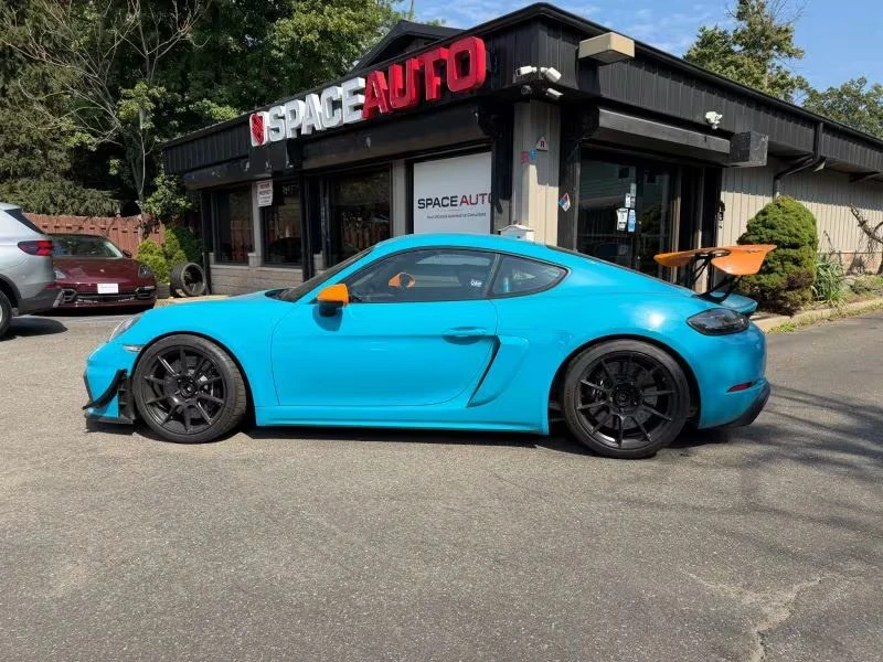2021 Porsche 718 Cayman GT4 - Image 8 of 20