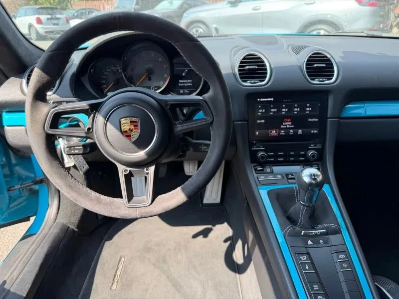 2021 Porsche 718 Cayman GT4 - Image 9 of 20
