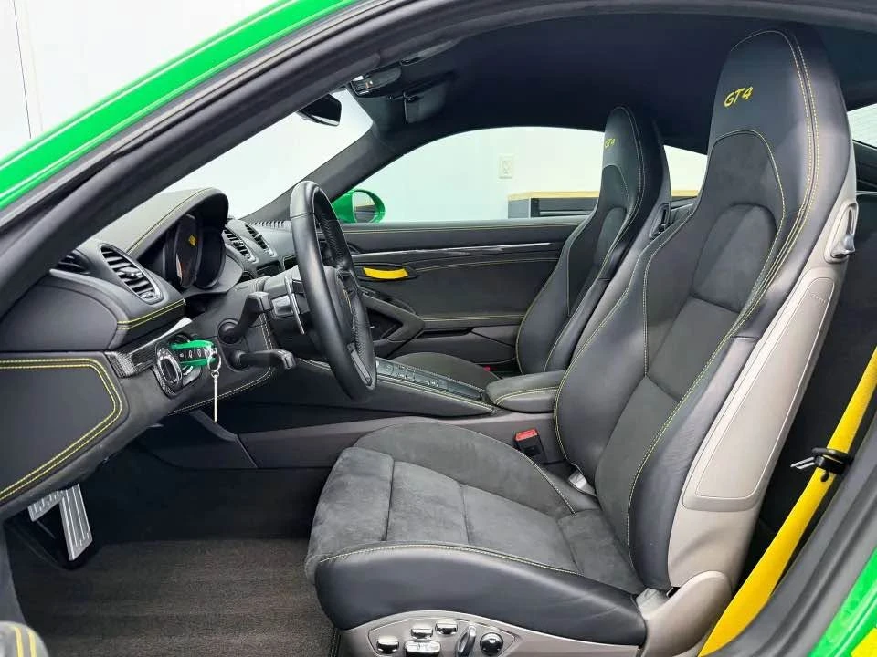 2021 Porsche 718 Cayman GT4 - Image 16 of 20