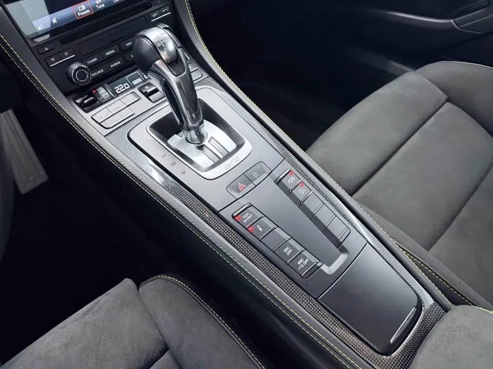 2021 Porsche 718 Cayman GT4 - Image 19 of 20