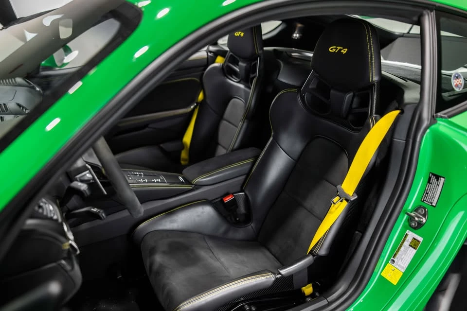 2021 Porsche 718 Cayman GT4 - Image 11 of 20