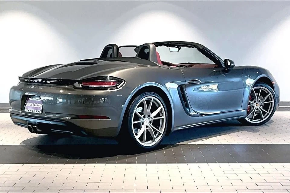 2021 Porsche 718 Boxster S - Image 7 of 15