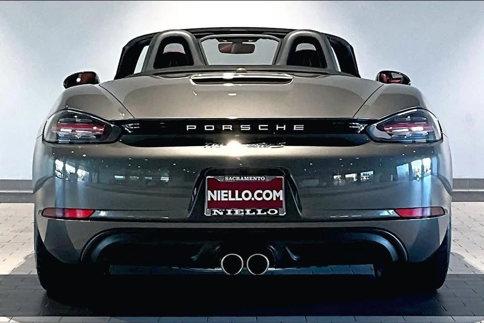 2021 Porsche 718 Boxster S - Image 6 of 15
