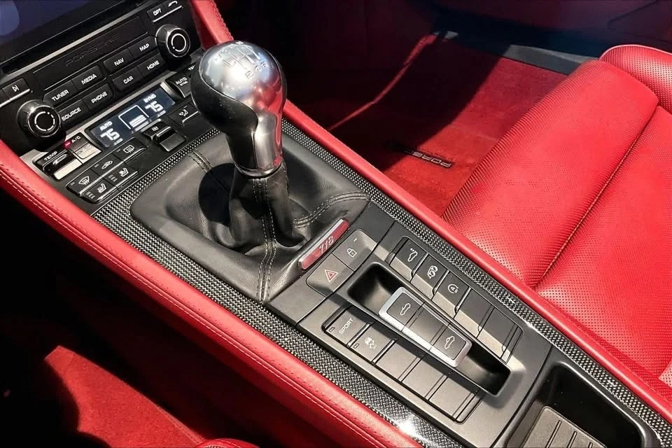 2021 Porsche 718 Boxster S - Image 11 of 15