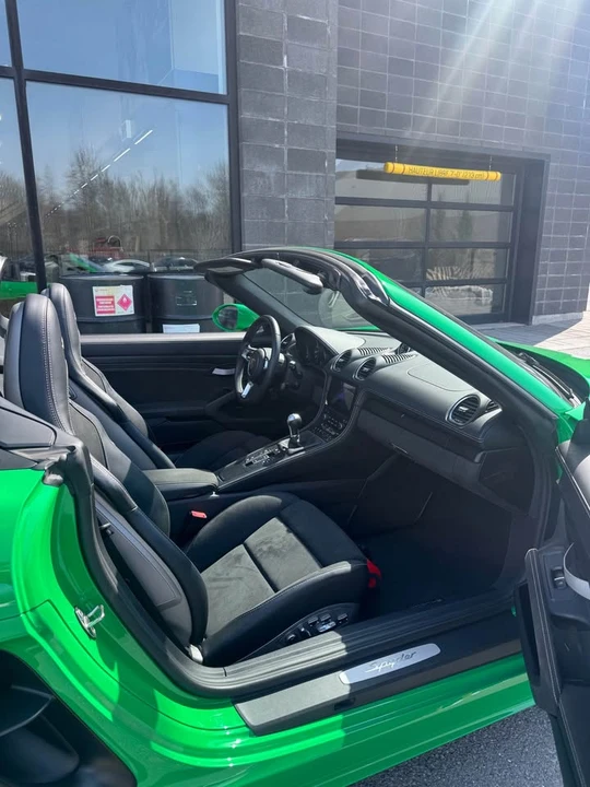 2021 Porsche 718 Boxster Spyder - Image 5 of 8