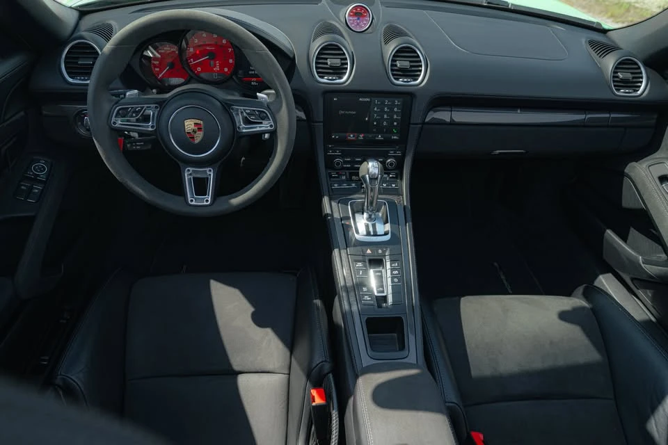 2021 Porsche 718 Boxster Spyder - Image 16 of 16
