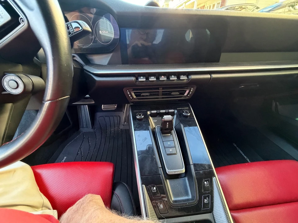 2021 Porsche 992 Carrera - Image 24 of 31