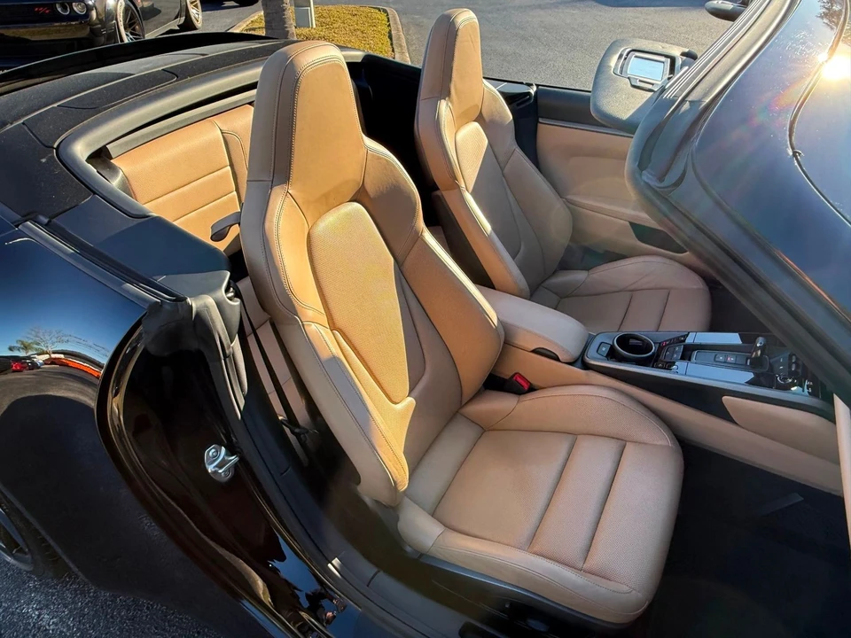 2021 Porsche 992 Carrera - Image 2 of 12