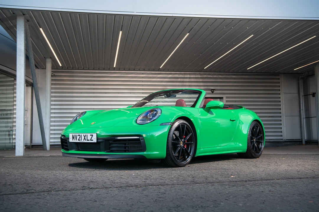 2021 Porsche 992 Carrera 4S - Image 9 of 31