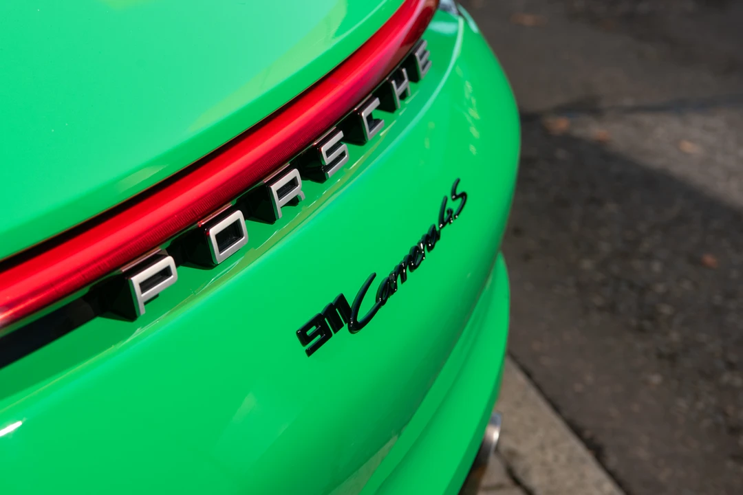 2021 Porsche 992 Carrera 4S - Image 18 of 31