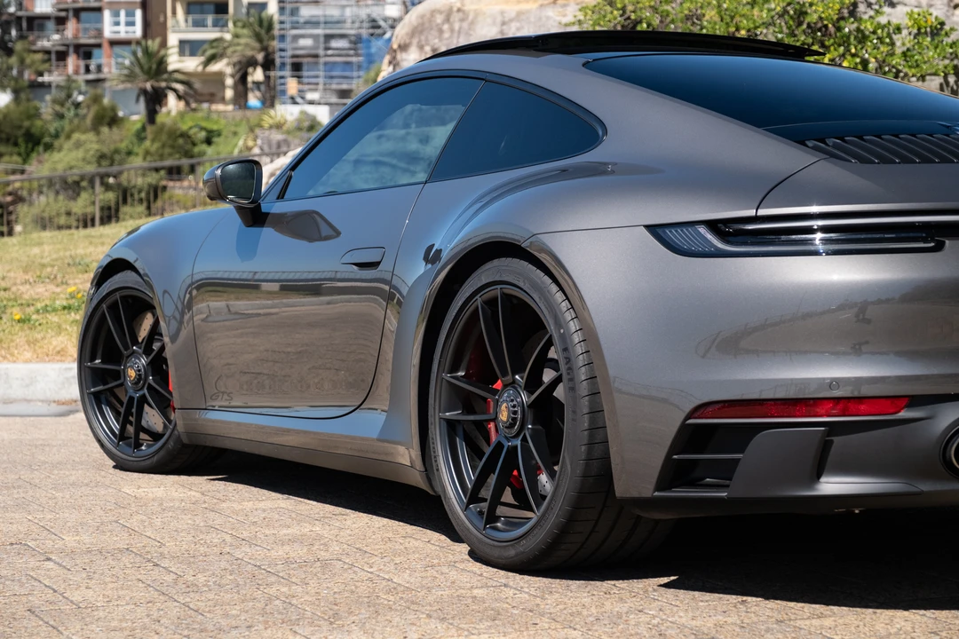 2021 Porsche 992 Carrera - Image 30 of 31