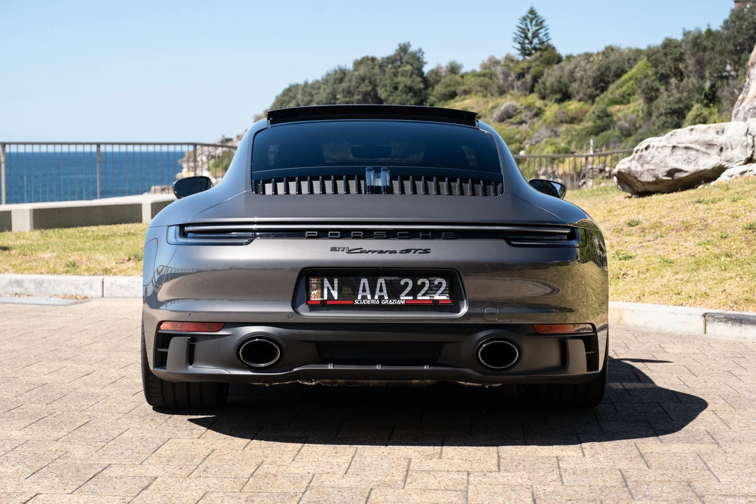 2021 Porsche 992 Carrera - Image 14 of 31