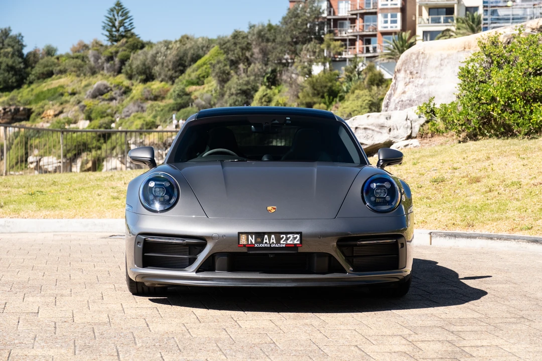 2021 Porsche 992 Carrera - Image 11 of 31