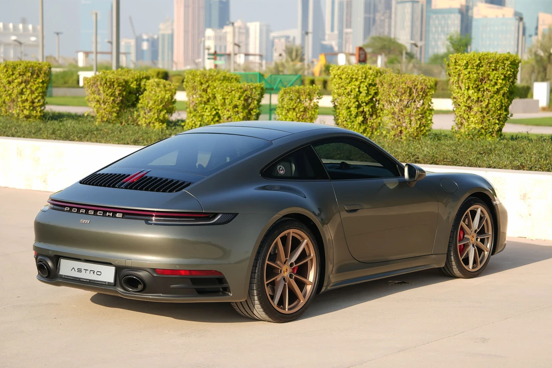 2021 Porsche 992 Carrera S - Image 17 of 31